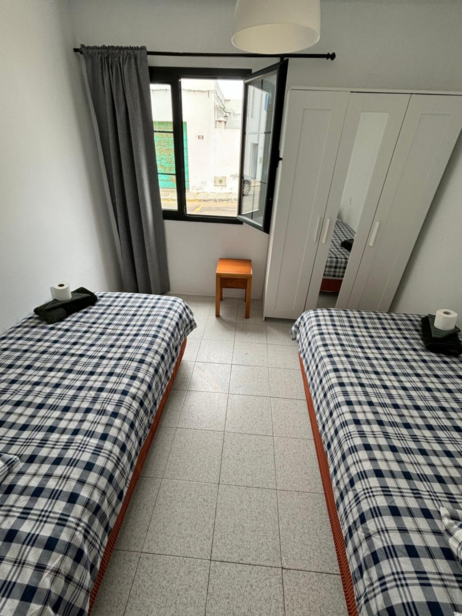 Habitaciones Famara 15 Екстериор снимка